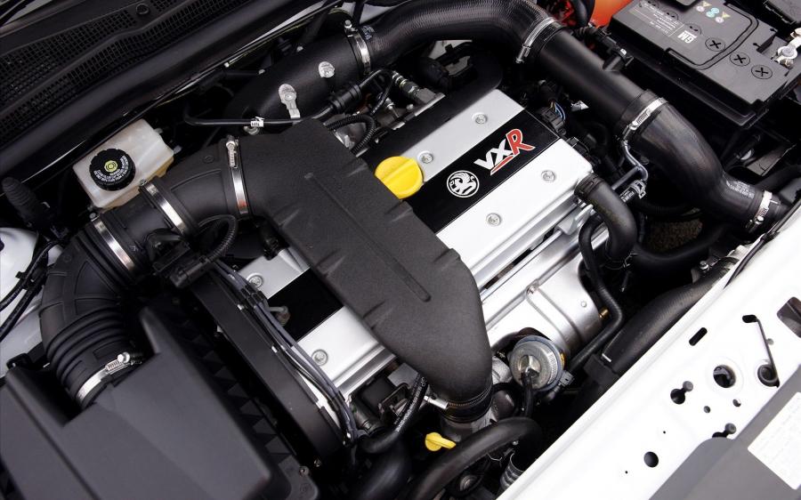  Vauxhall Astra VXR 2011 года  (фото 2 из 13)